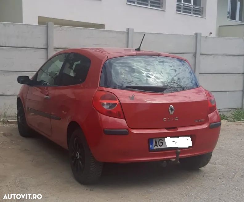 Renault Clio - 2
