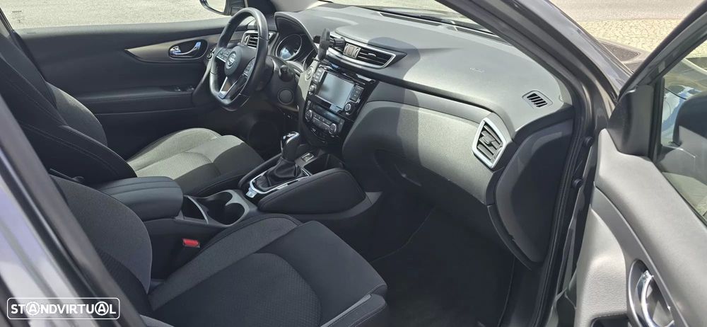 Nissan Qashqai 1.3 DIG-T N-Connecta J18 DCT - 10
