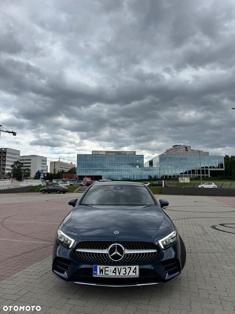 Mercedes-Benz Klasa A 200 AMG Line 7G-DCT - 3