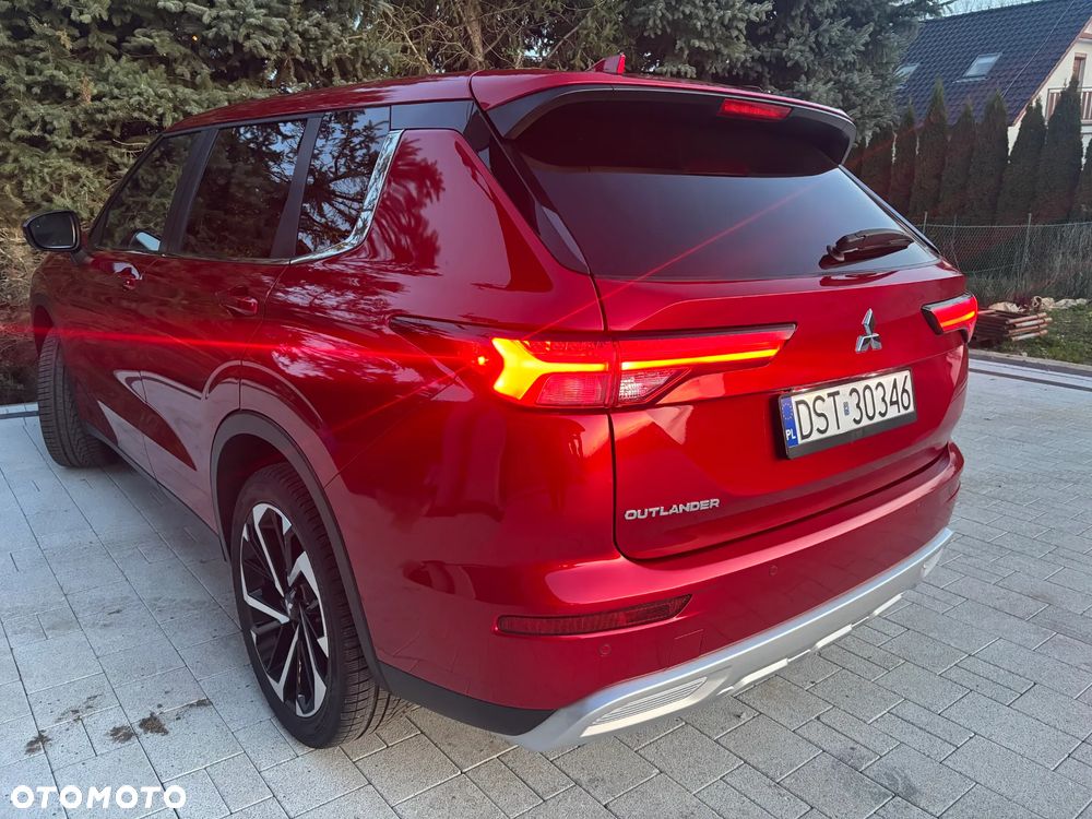 Mitsubishi Outlander - 8