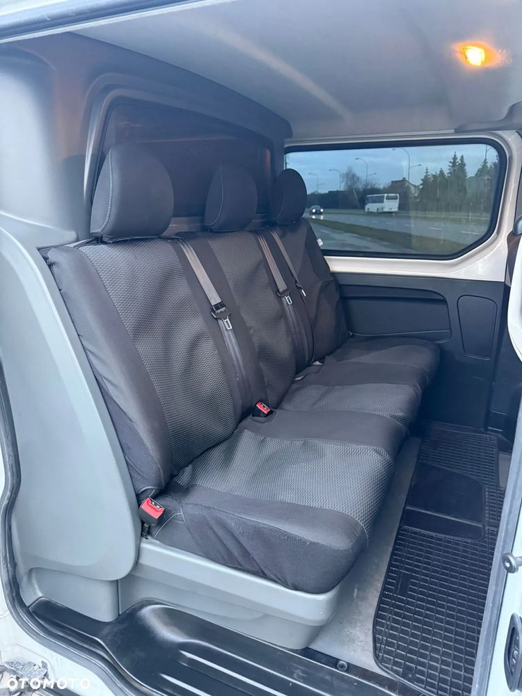 Opel Vivaro - 10