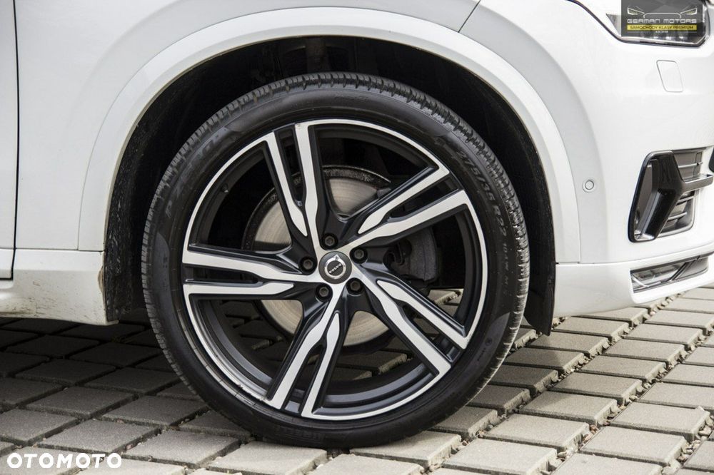 Volvo XC 90 D5 AWD R-Design 7os - 17