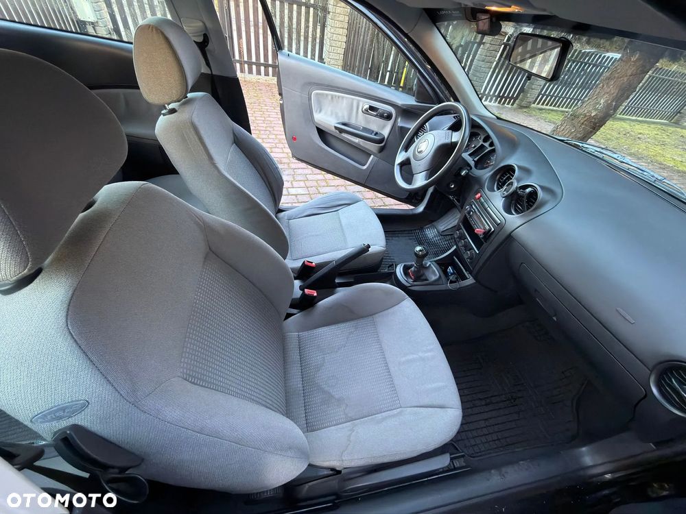 Seat Ibiza 1.4 16V Stella - 11
