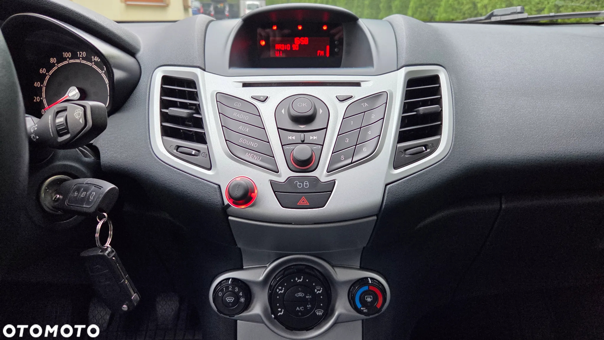 Ford Fiesta 1.4 TDCi Ambiente - 17