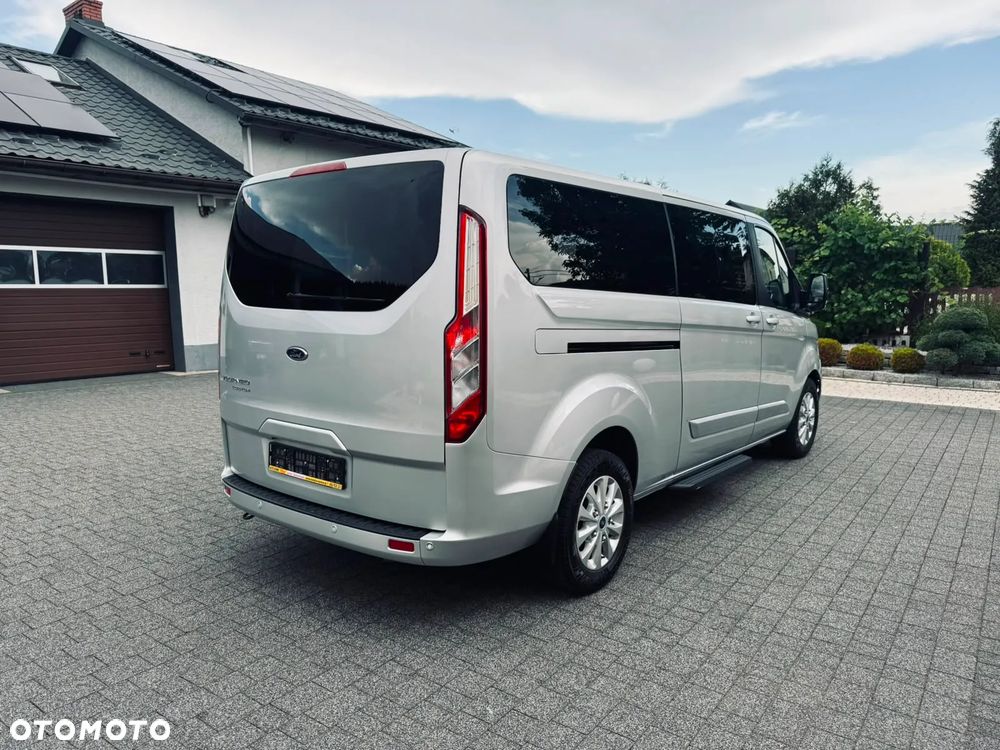 Ford Tourneo Custom - 3