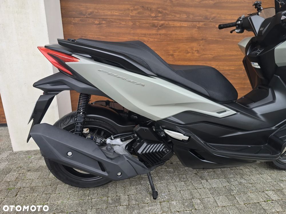 Honda NSS - 31