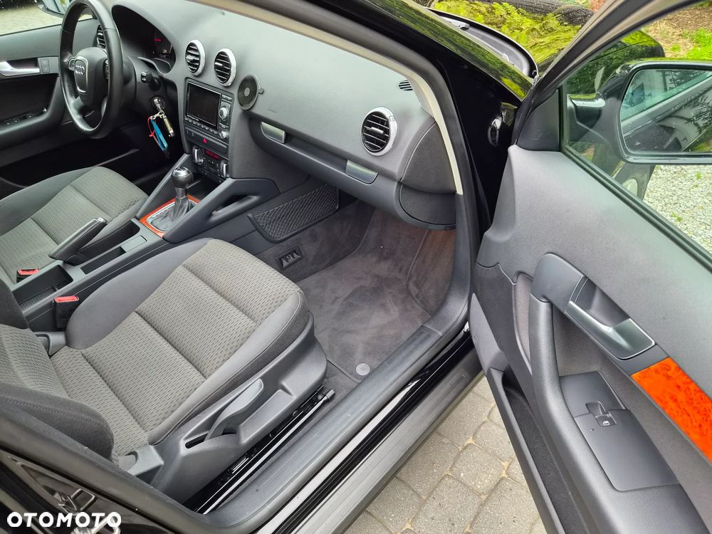 Audi A3 Sportback 1.6 TDI S tronic Attraction - 12