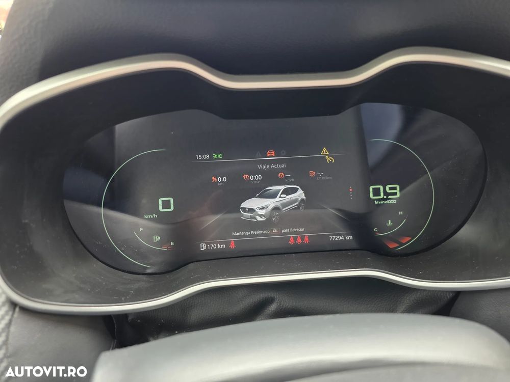 MG ZS 1.5 GSL 5MT Exclusive - 2