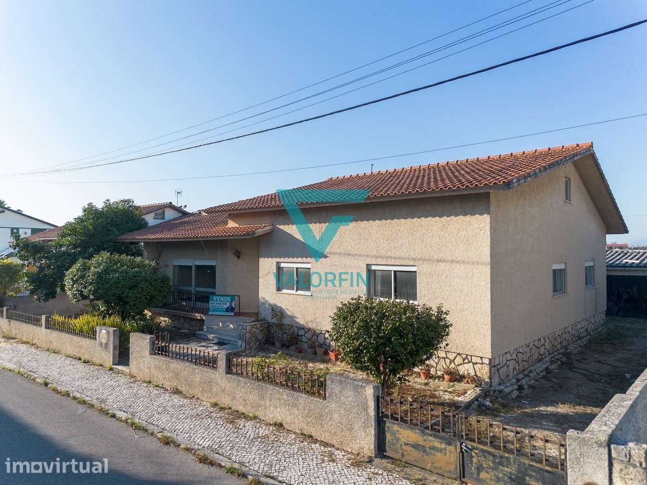 Moradia T5 na Marinha Grande | Zona da Portela | p/ Renovar - Grande imagem: 2/46