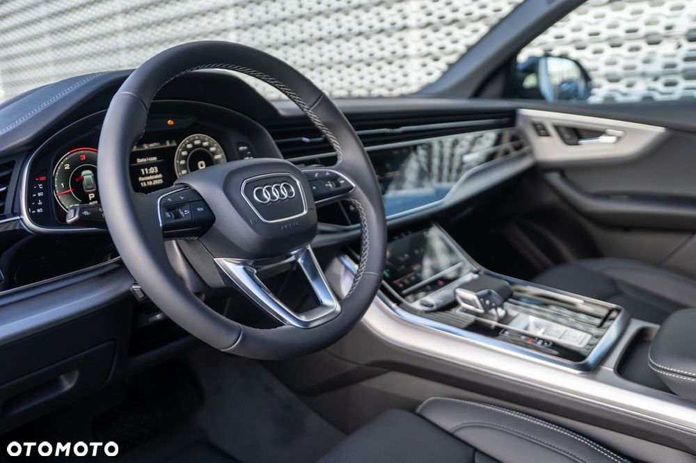 Audi Q8 - 15