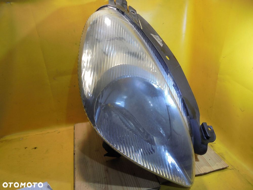 Lampa prawy przód Citroen Xsara Picasso 9631494980