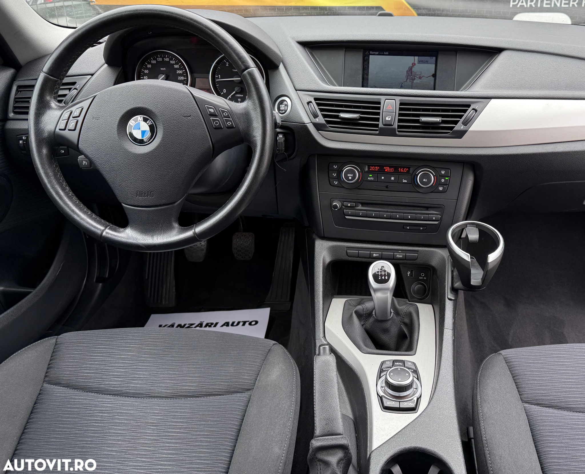 BMW X1 sDrive18d xLine - 19