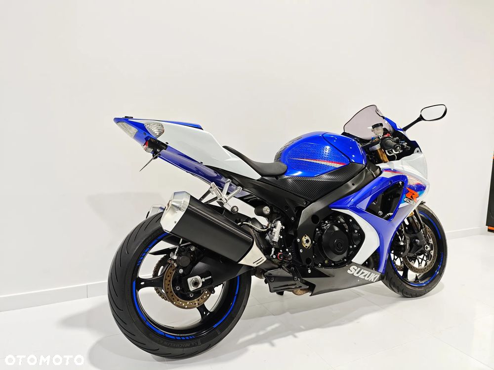 Suzuki GSX-R - 7