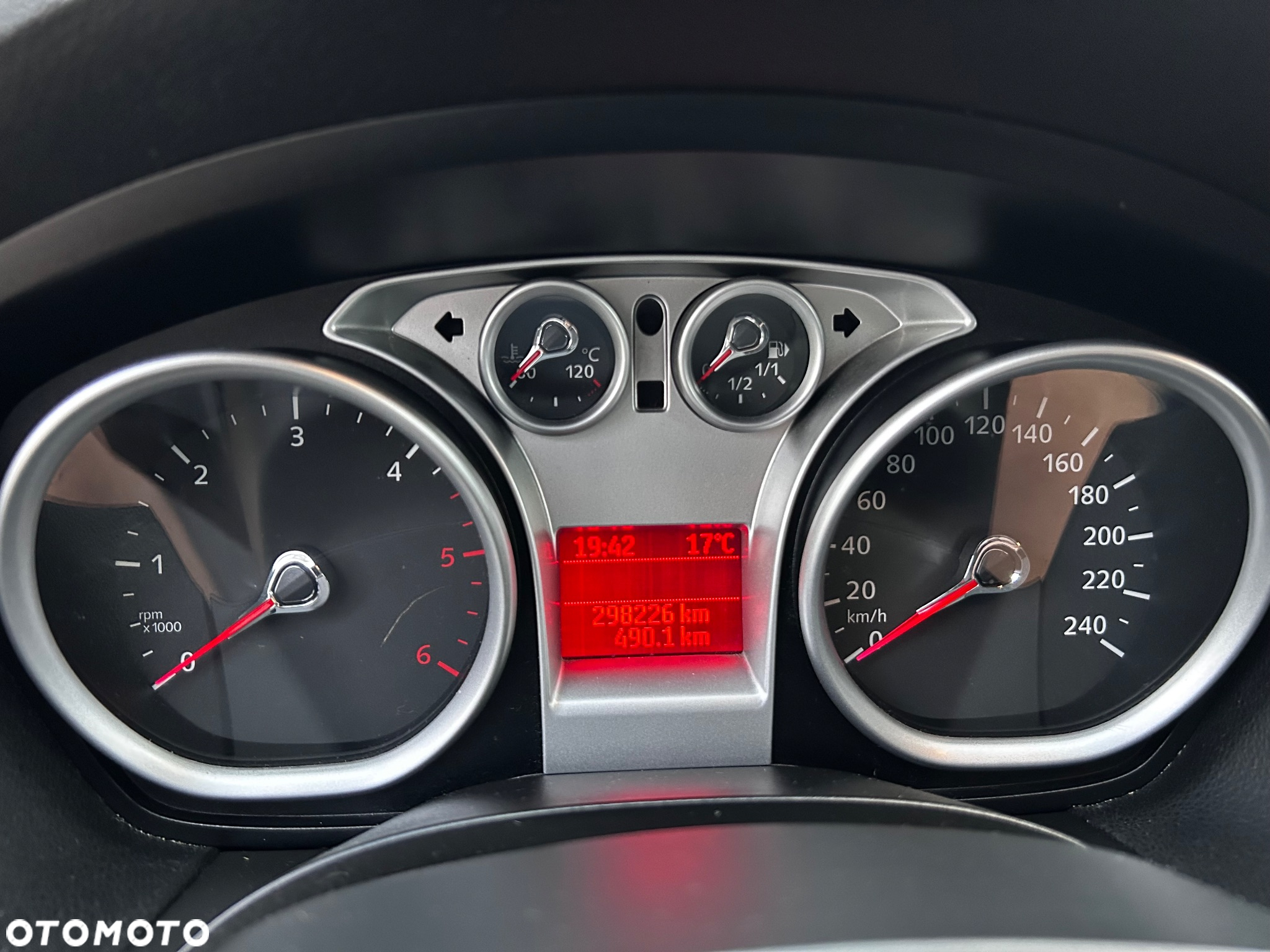Ford Kuga 2.0 TDCi Titanium - 9