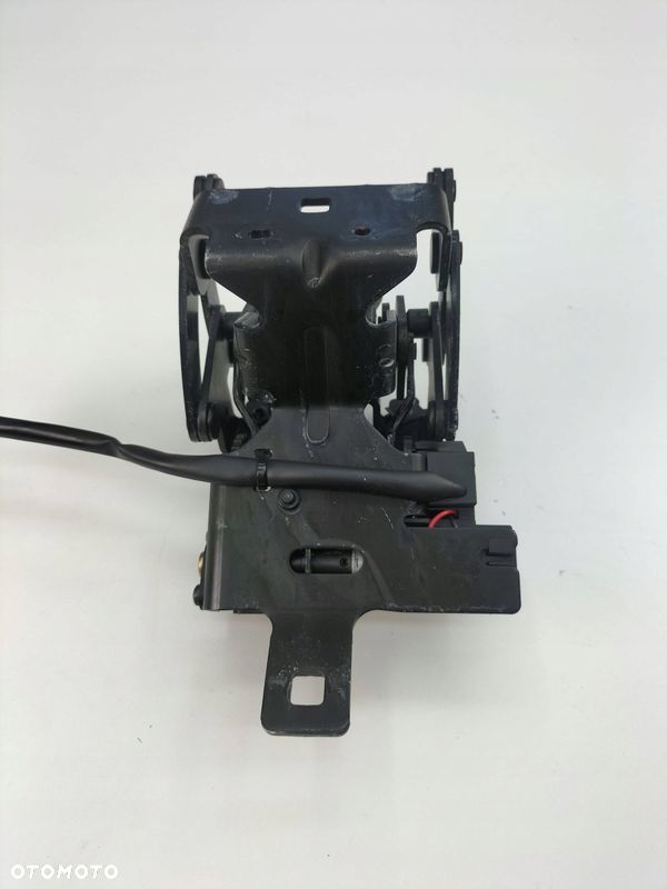 ZAMEK KLAPY TYLNEJ OPEL ASTRA H - 3