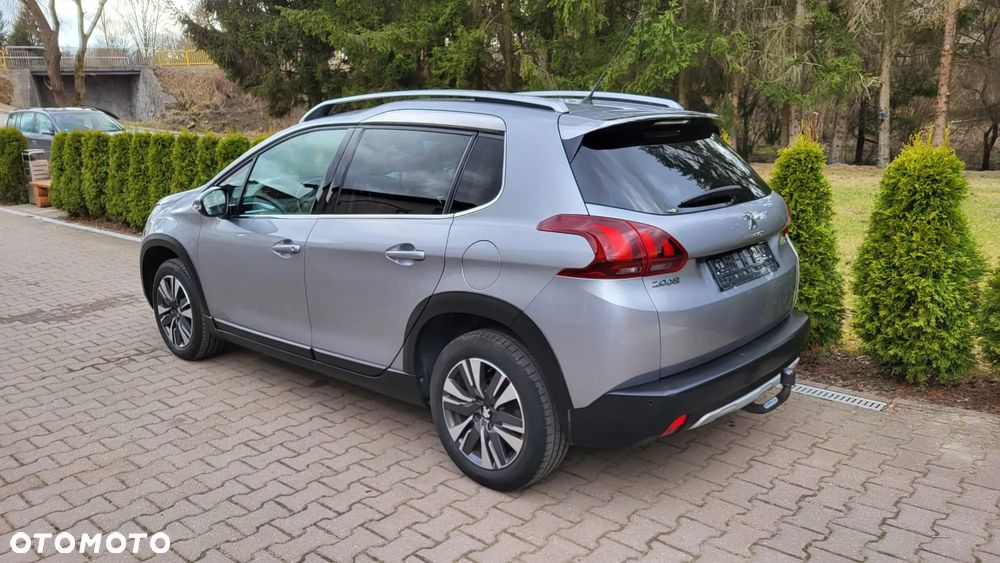 Peugeot 2008 1.2 Pure Tech Allure S&S - 5