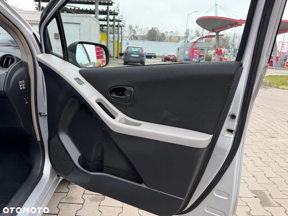 Toyota Yaris 1.33 Active - 18