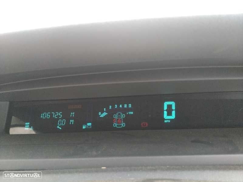 QUADRANTE RENAULT GRAND SCÉNIC II 2007 -8200704463A - 2