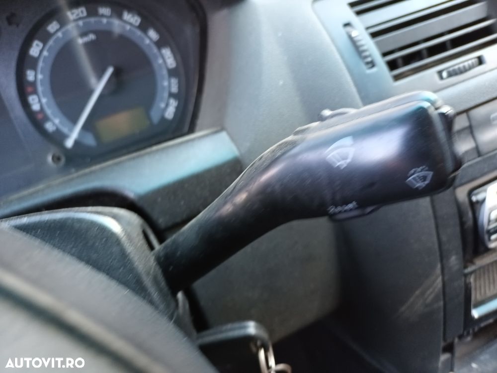 Dezmembrari  Skoda FABIA 1  1999  > 2008 1.4 TDI Motorina - 32