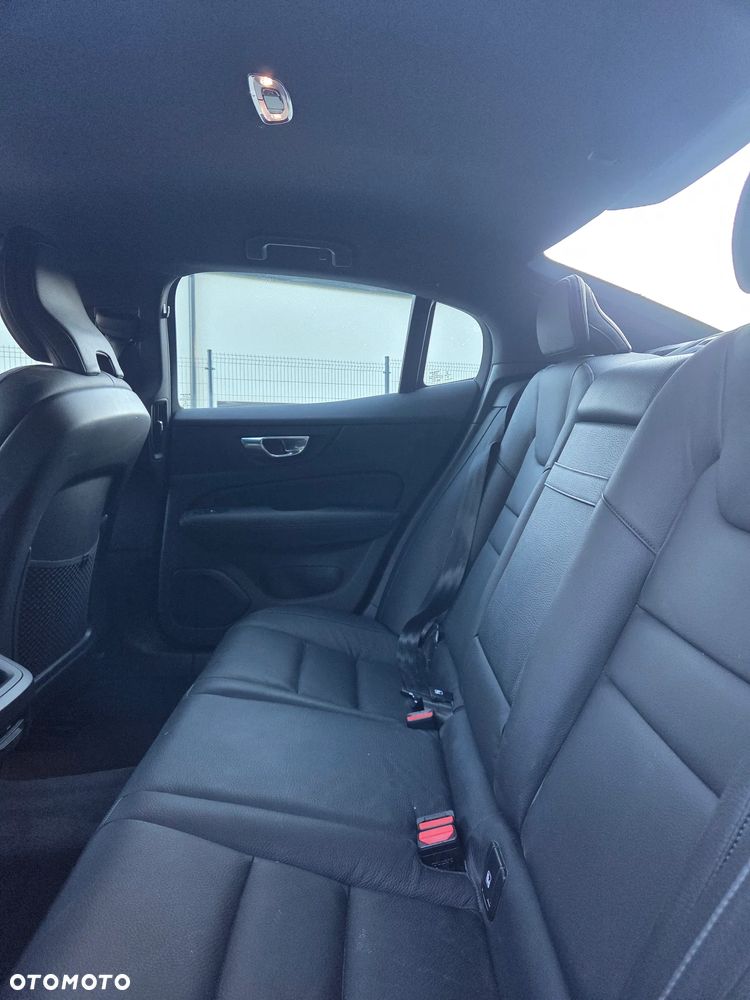 Volvo S60 T5 Inscription - 11