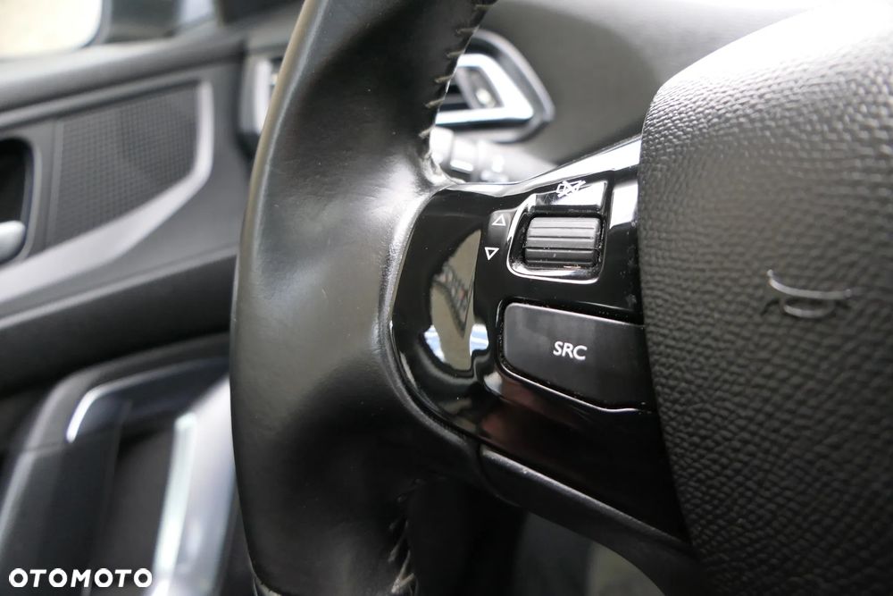 Peugeot 308 1.6 BlueHDi Business Line S&S - 24