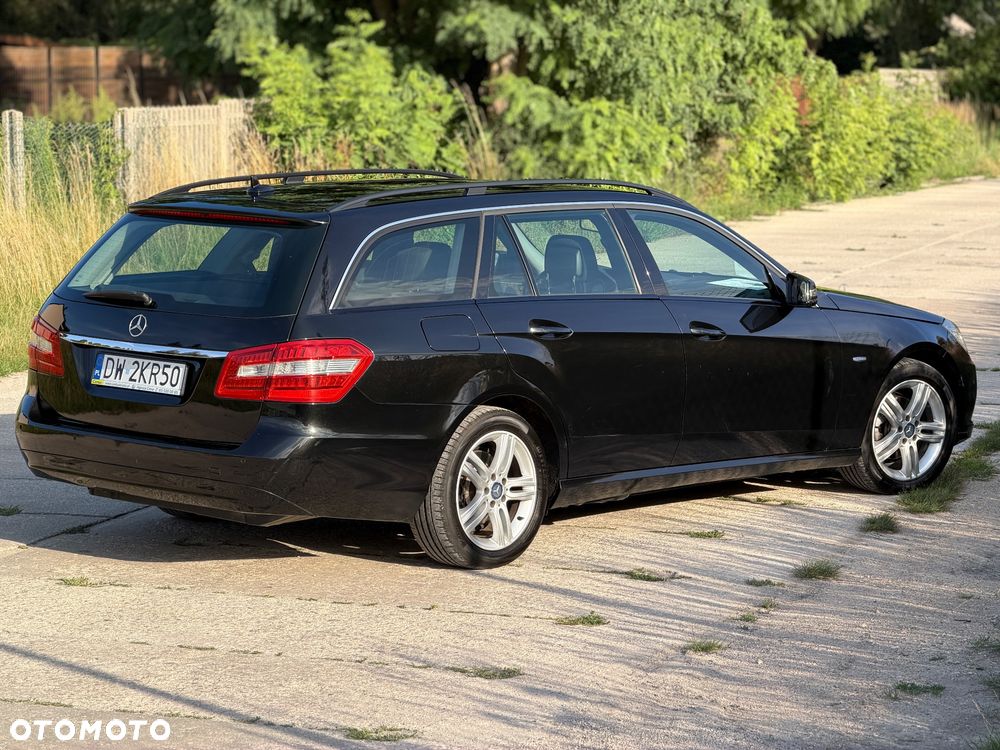 Mercedes-Benz Klasa E 220 CDI DPF BlueEFFICIENCY Automatik Elegance - 16