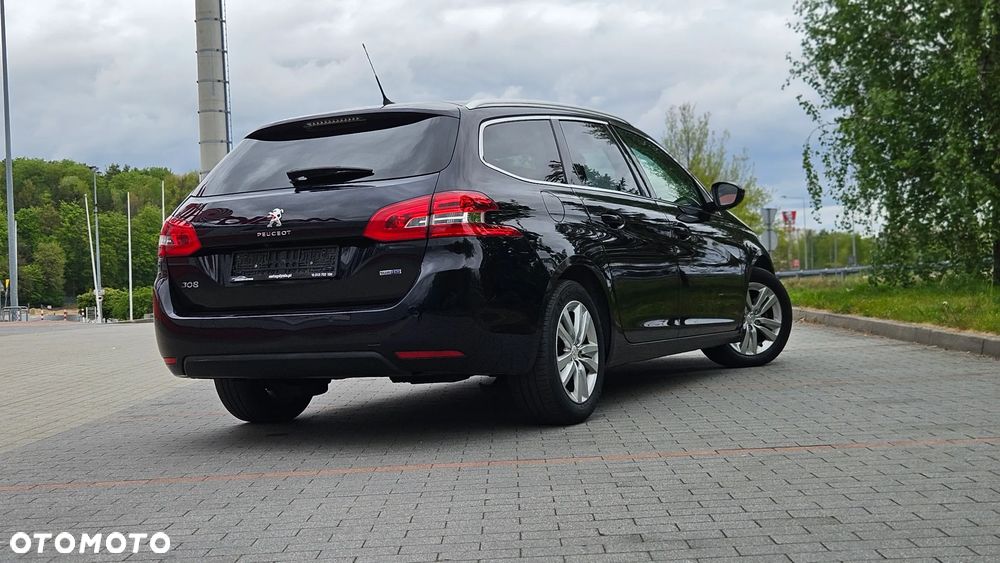 Peugeot 308 - 4