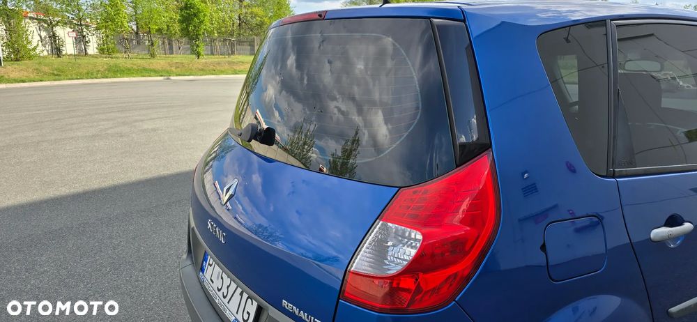 Renault Scenic 2.0 16V Emotion - 14