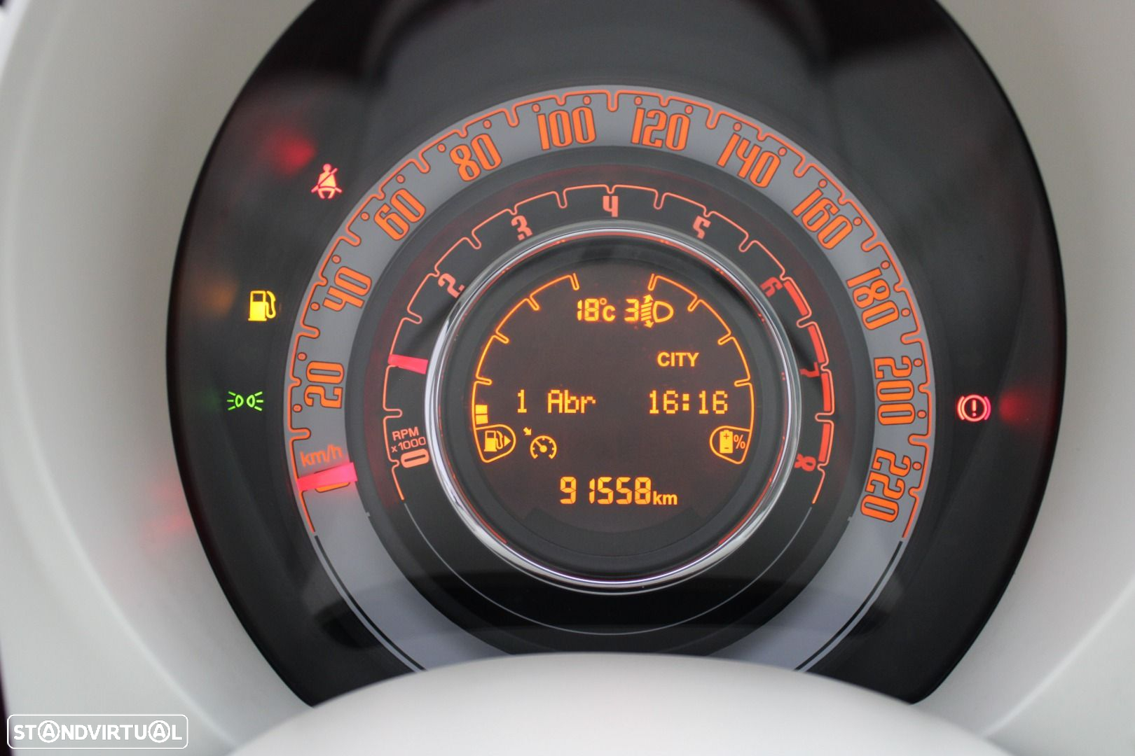 Fiat 500 1.0 Hybrid Lounge - 31