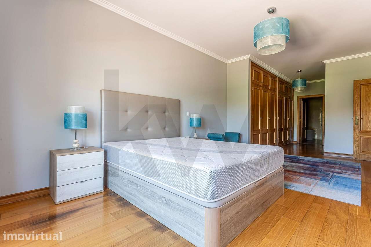 Exclusivo Andar de Moradia c/ 242m2 | Localização Premium | Vista Está - Grande imagem: 5/47