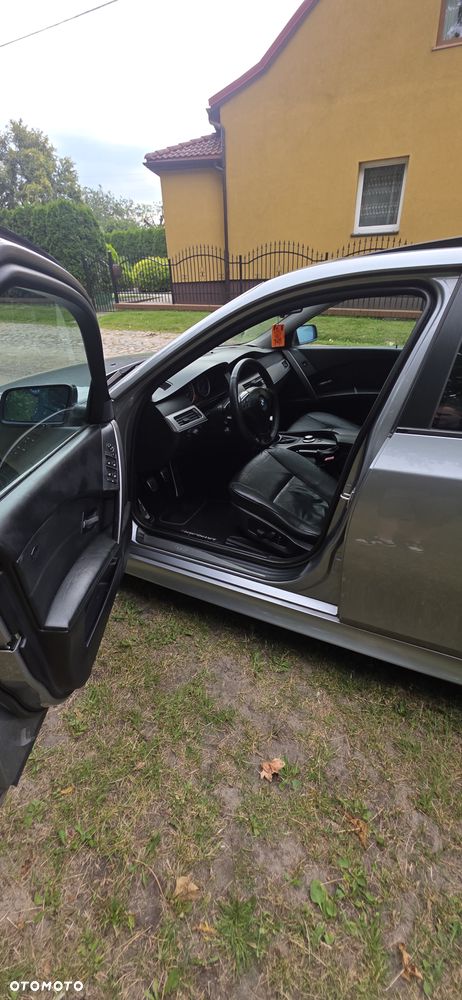 BMW Seria 5 525i - 13