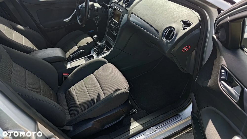 Ford Mondeo 1.6 T Titanium - 8
