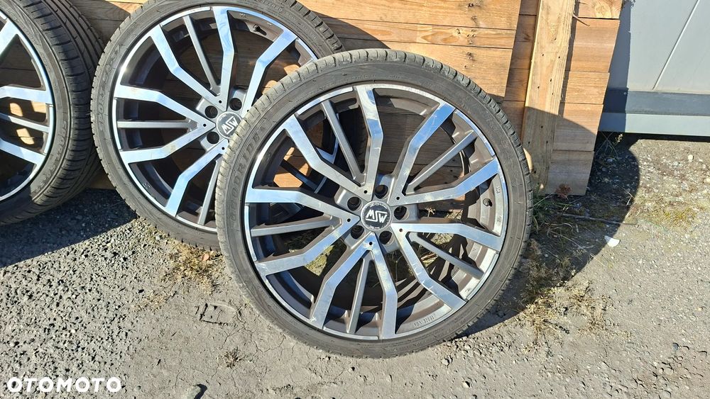 Volvo V90 D4 Kinetic - 21