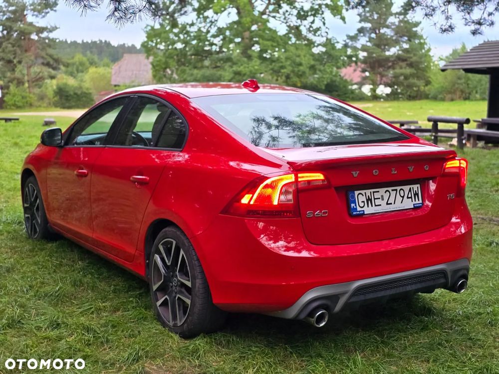 Volvo S60 T5 Drive-E R-Design Summum - 9