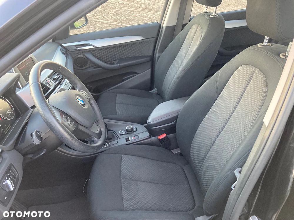 BMW X1 sDrive18i Advantage - 19