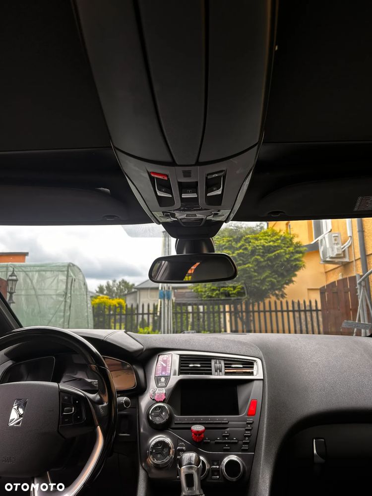 Citroën DS5 HDi 165 SoChic - 14