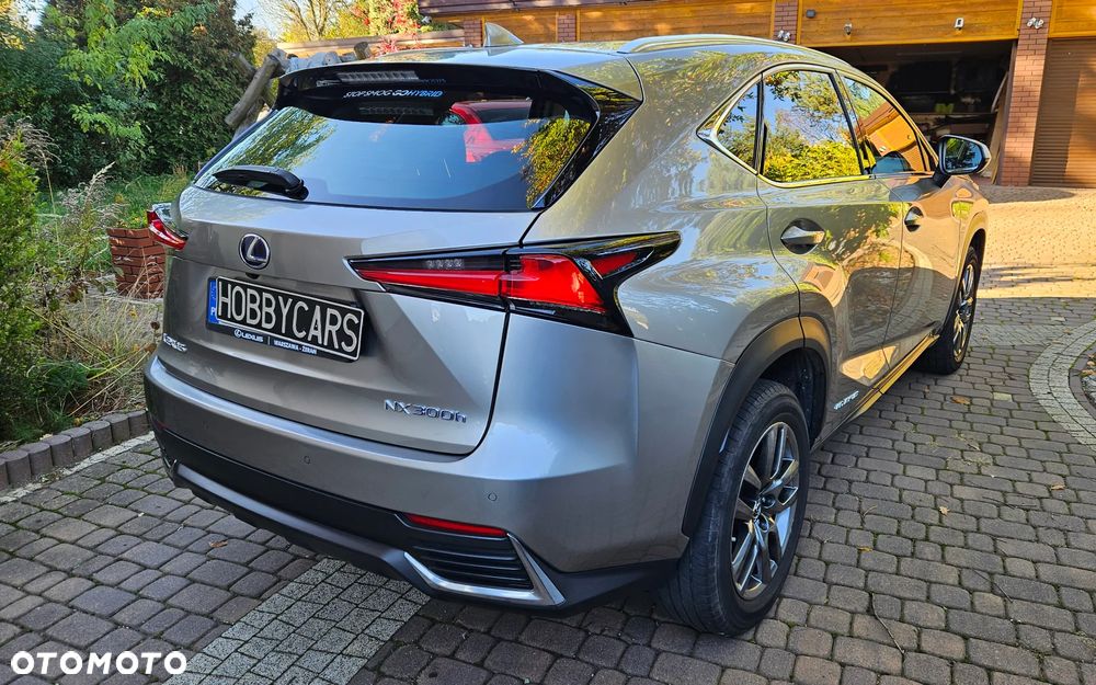 Lexus NX 300h Prestige AWD - 7