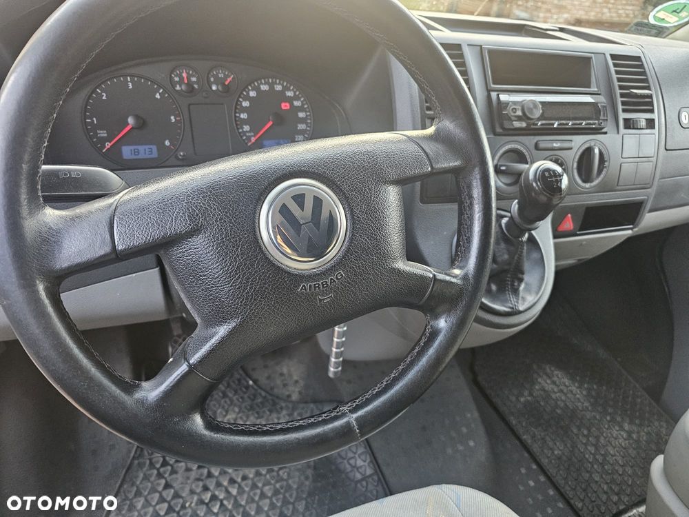 Volkswagen Transporter T5 - 6