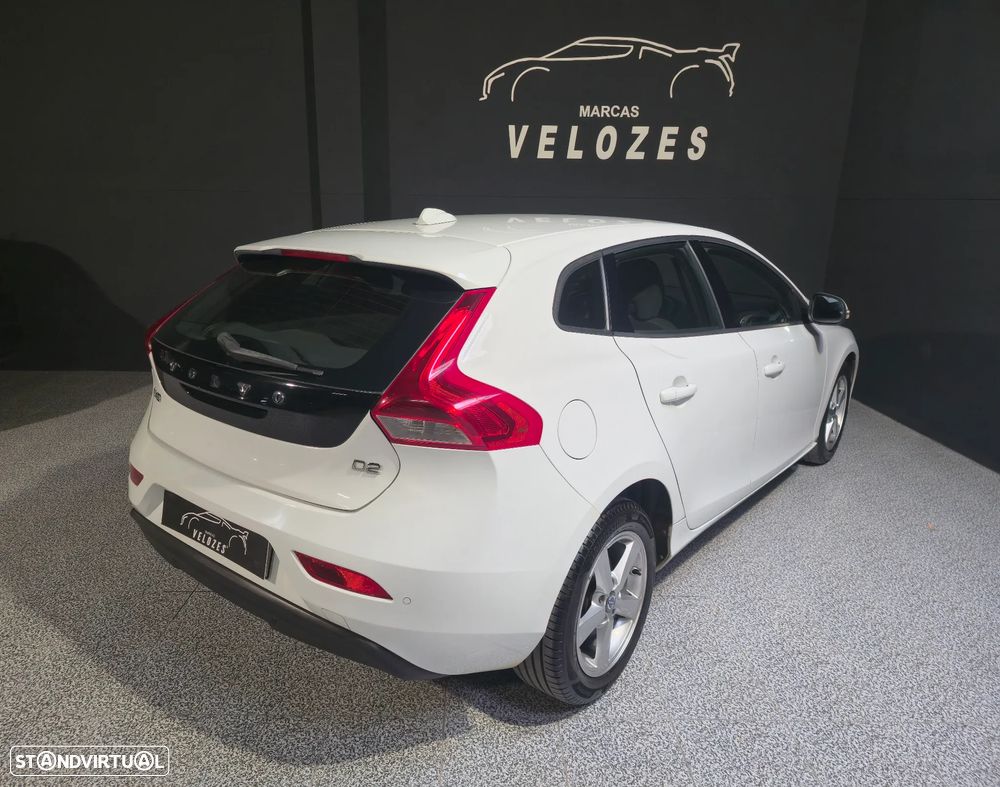 Volvo V40 2.0 D2 Kinetic - 12
