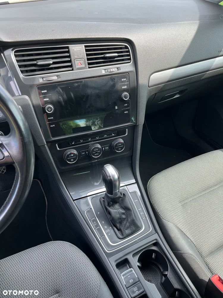 Volkswagen Golf 2.0 TDI BMT Highline DSG - 21