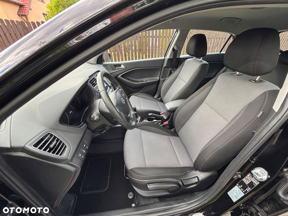 Hyundai i20 1.2 Passion Plus - 16