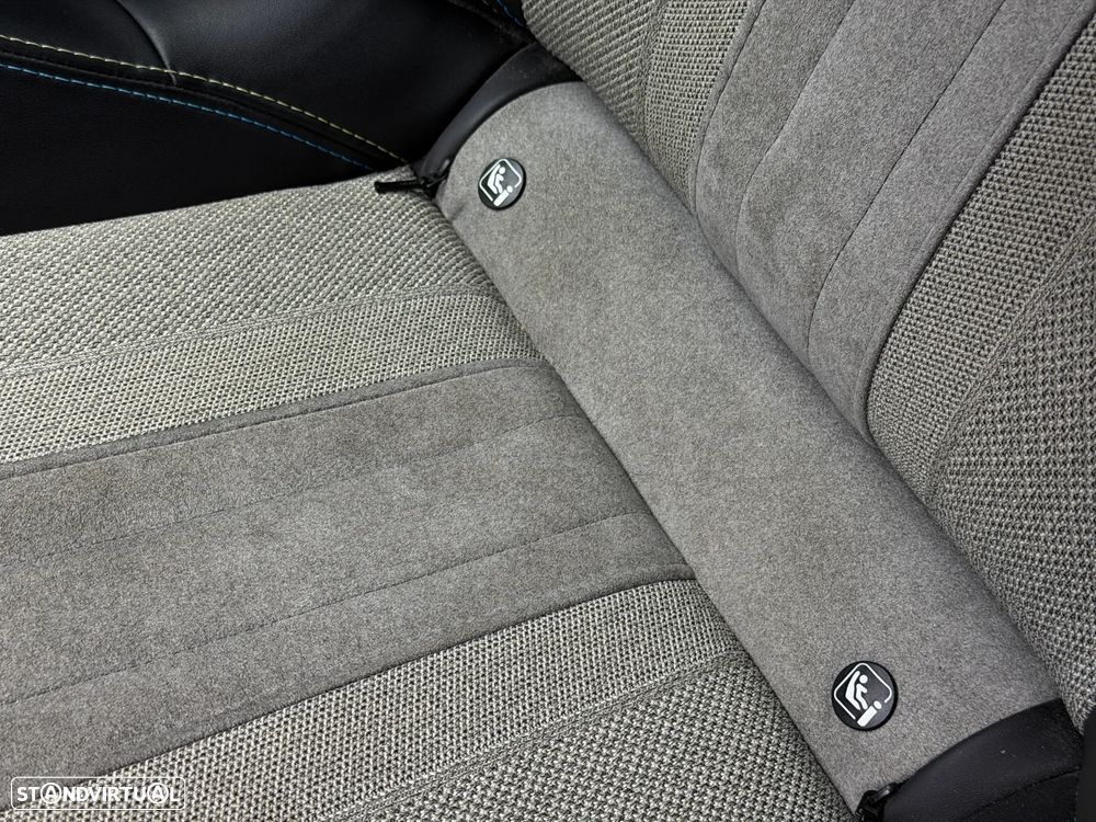 Peugeot e-208 GT Pack - 8