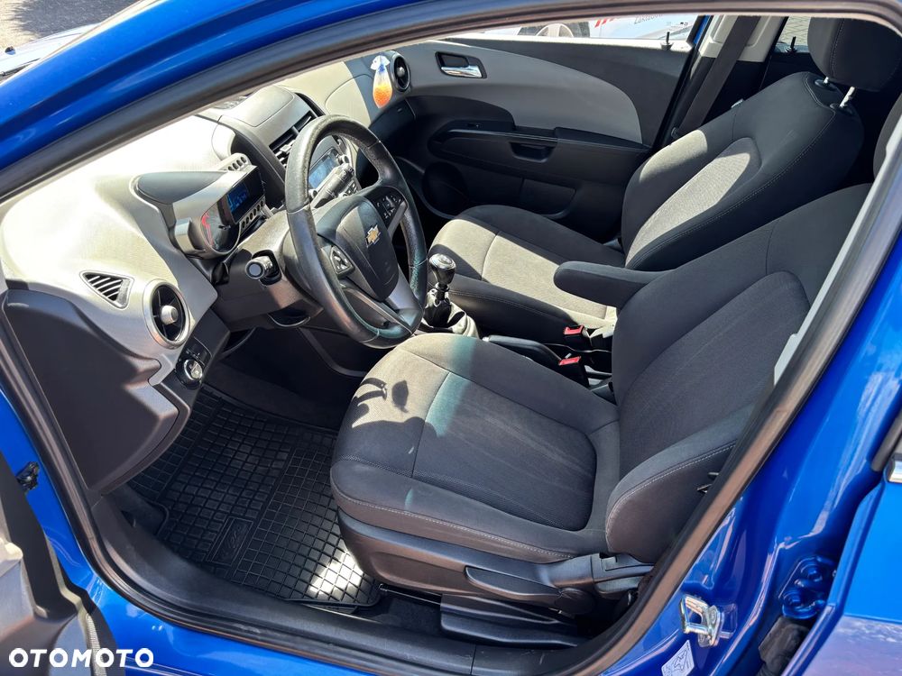 Chevrolet Aveo 1.6 LTZ - 8