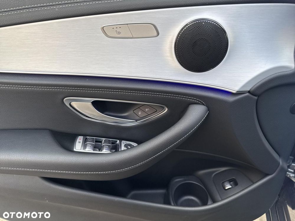 Mercedes-Benz Klasa E - 8