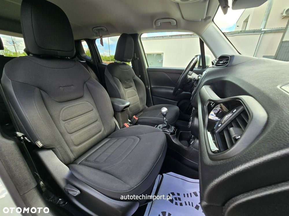 Jeep Renegade - 26