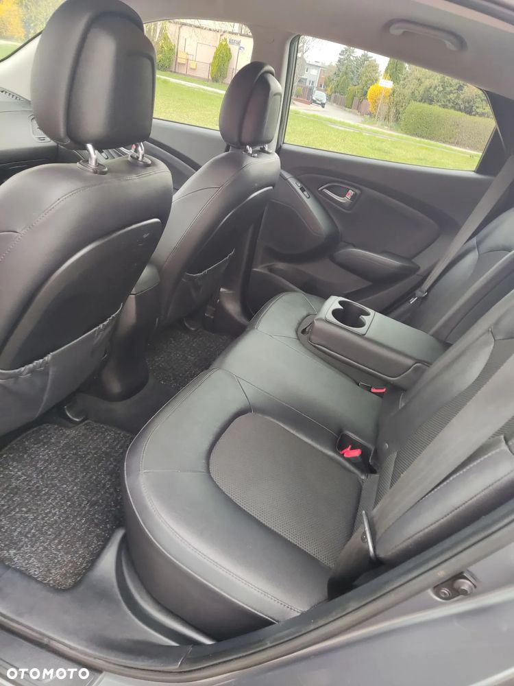 Hyundai Tucson 2.0 CRDI 4WD Automatik Premium - 14