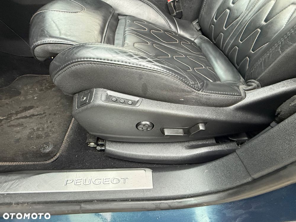 Peugeot 5008 1.6 BlueHDI Allure S&S EAT6 - 13