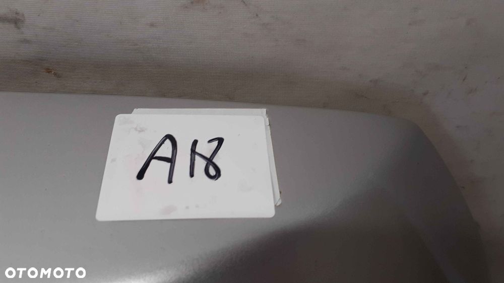 / KLAPA TYŁ BAGAŻNIKA DO TOYOTA COROLLA VERSO 199 SREBRNA - 2