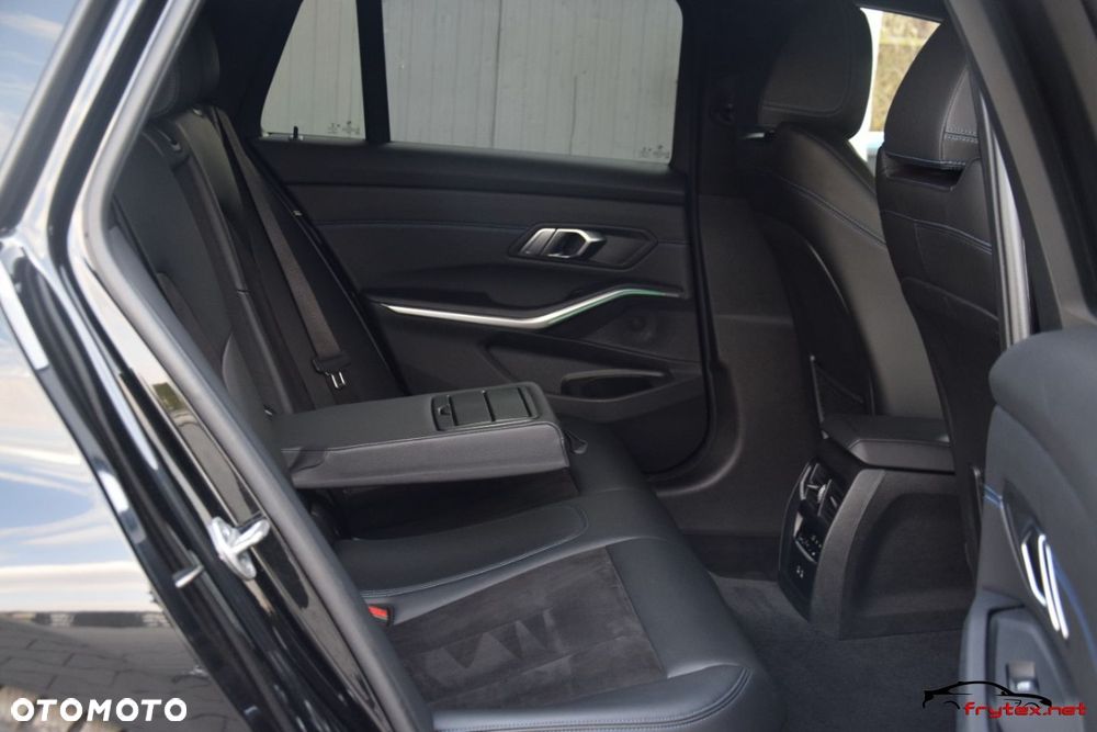BMW Seria 3 - 25