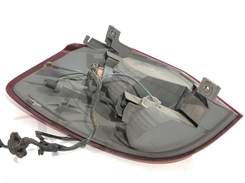 LAMPA PRAWY TYŁ  SUBARU OUTBACK (BL, BP) 2003 - 2010 2.5 AWD (BP9) 121 kW [165 KM] benzyna 2003 - - 8